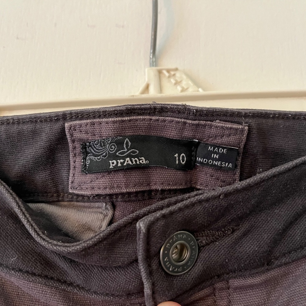 Prana Kittle Shorts Size 10 - Picture 3 of 5